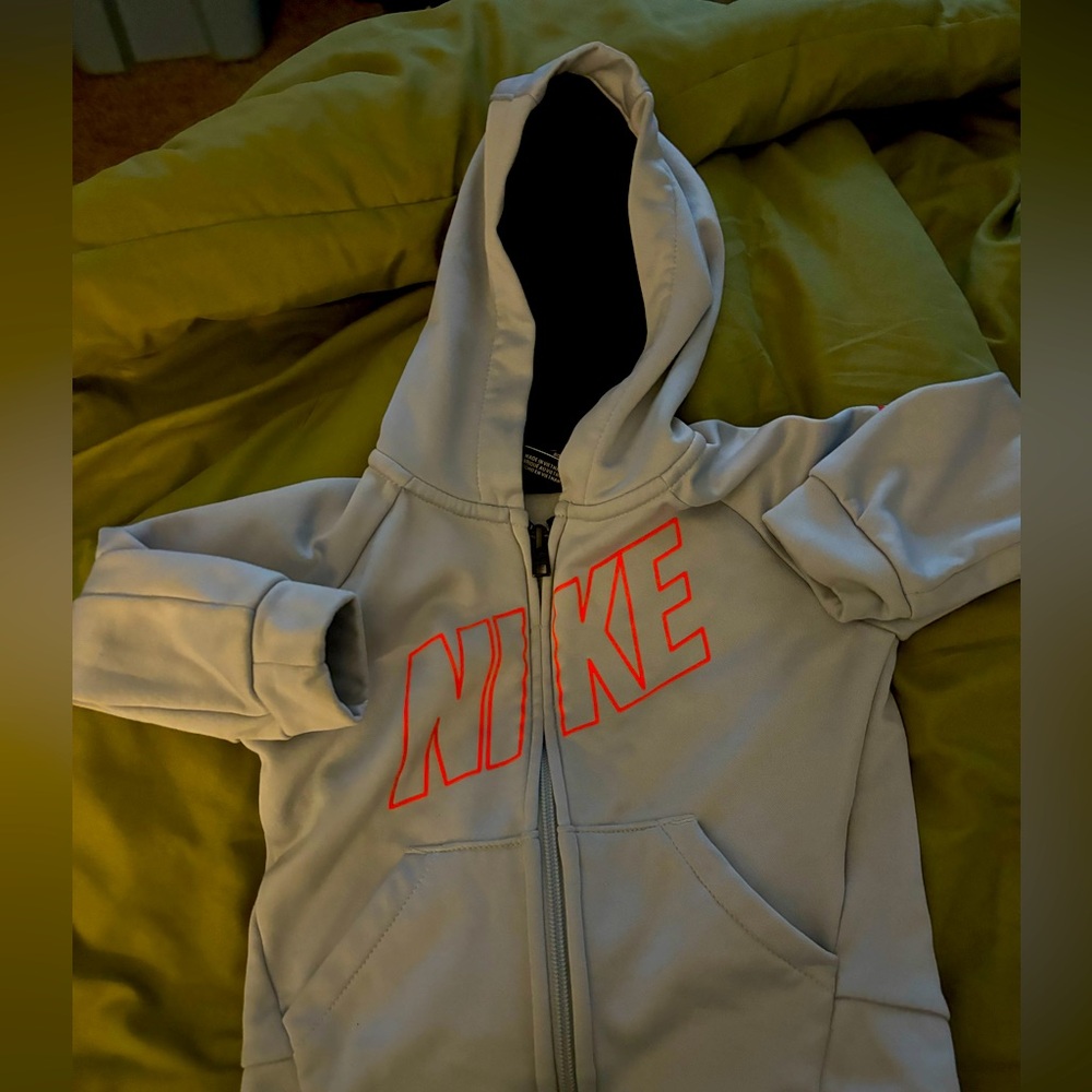 Nike toddler boys 18mths zip up jacket